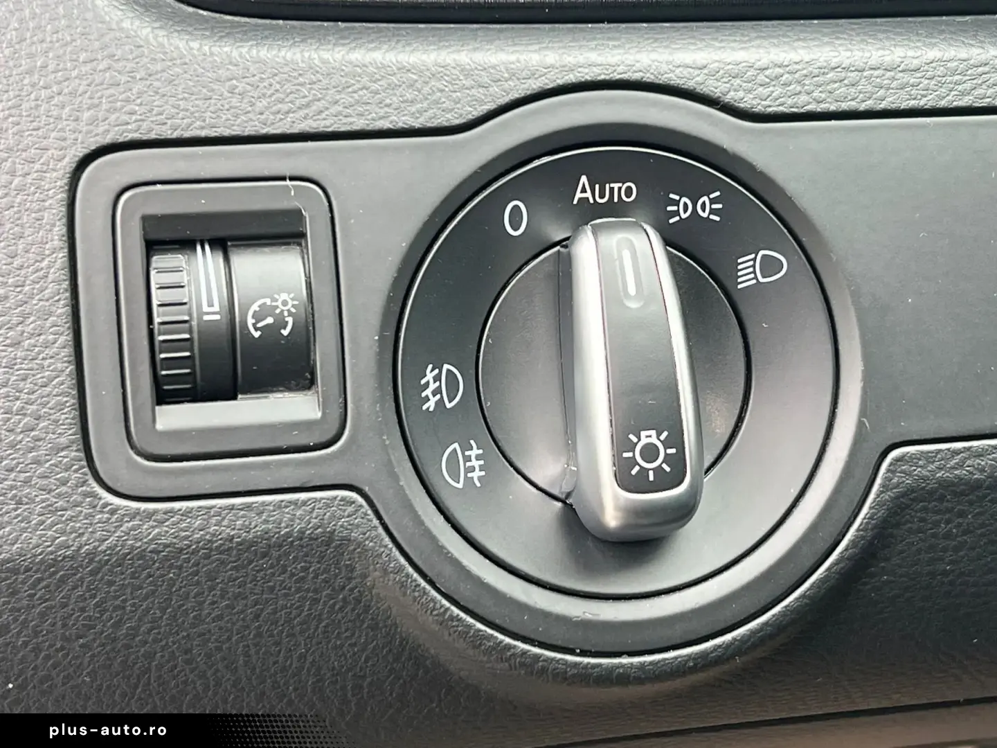 Volkswagen Passat Gen-B7-2010-2014