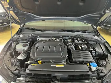 Volkswagen Golf 2.0 TDI  Posibilitate finantare