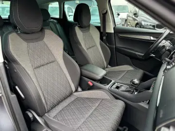 Skoda Karoq 1.5TSI DSG 150CP LED Garantie Finantare leasing