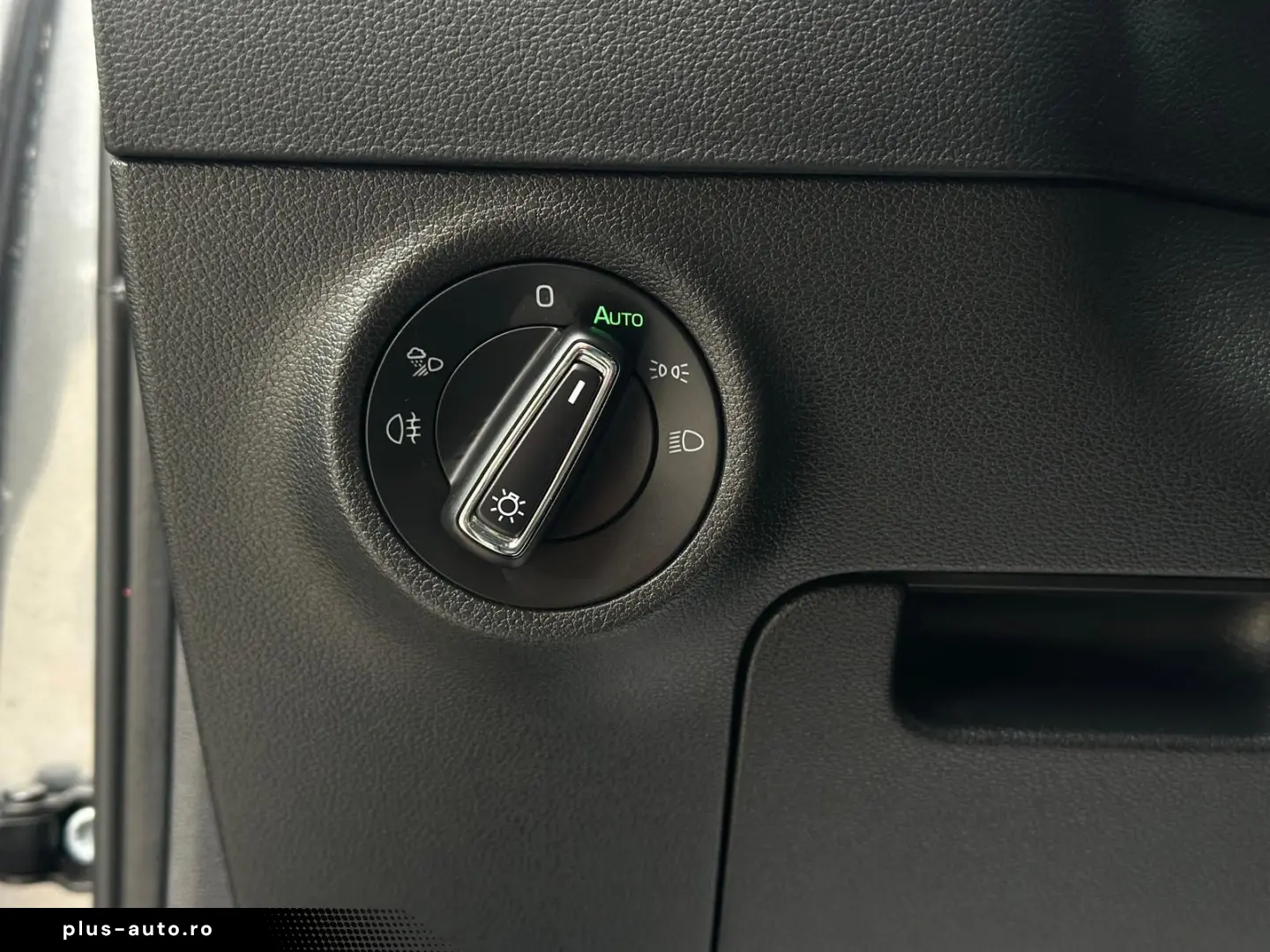 Skoda Karoq 1.5TSI DSG 150CP LED Garantie Finantare leasing