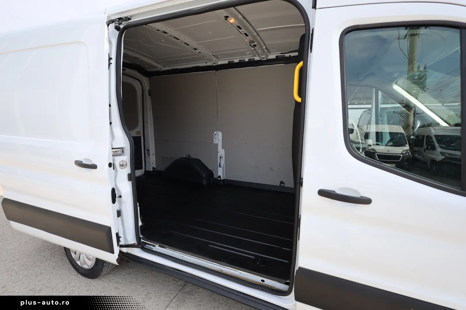 Ford Transit L2H2 2.0D 130CP