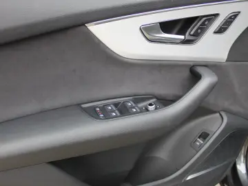 Audi Q7 3.0 55 TFSI quattro Tiptronic MHEV S Line