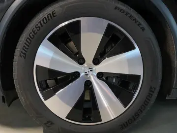 PORSCHE Macan   Panorama Dachsystem   Privacy   PASM