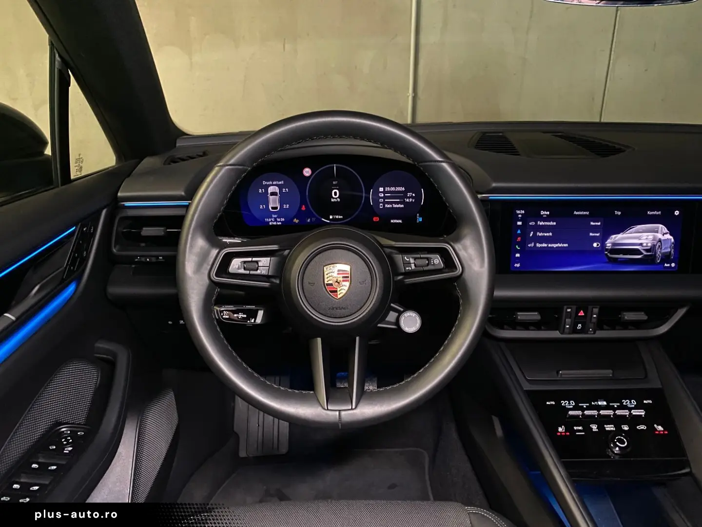 PORSCHE Macan   Panorama Dachsystem   Privacy   PASM