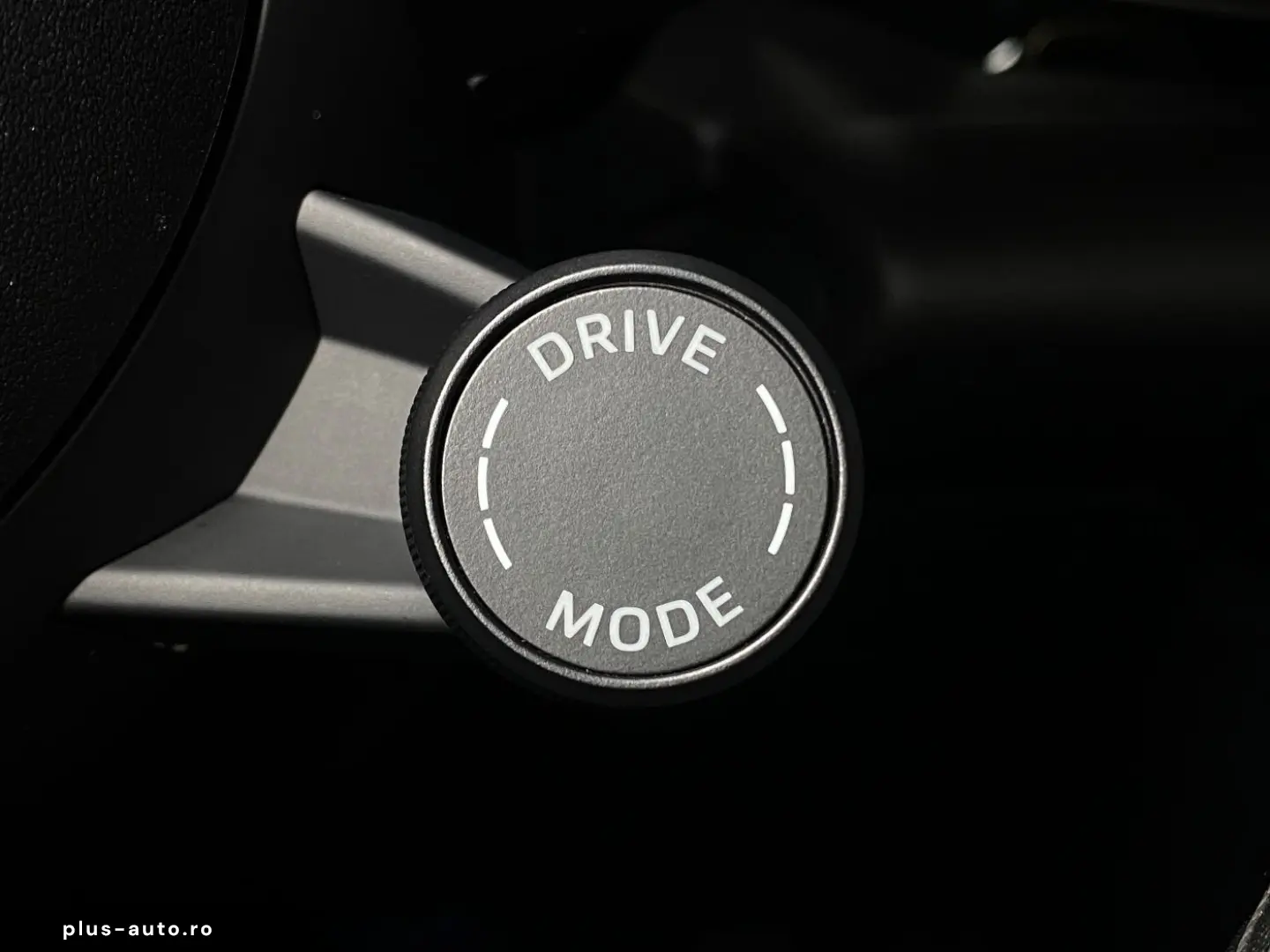 PORSCHE Macan   Panorama Dachsystem   Privacy   PASM