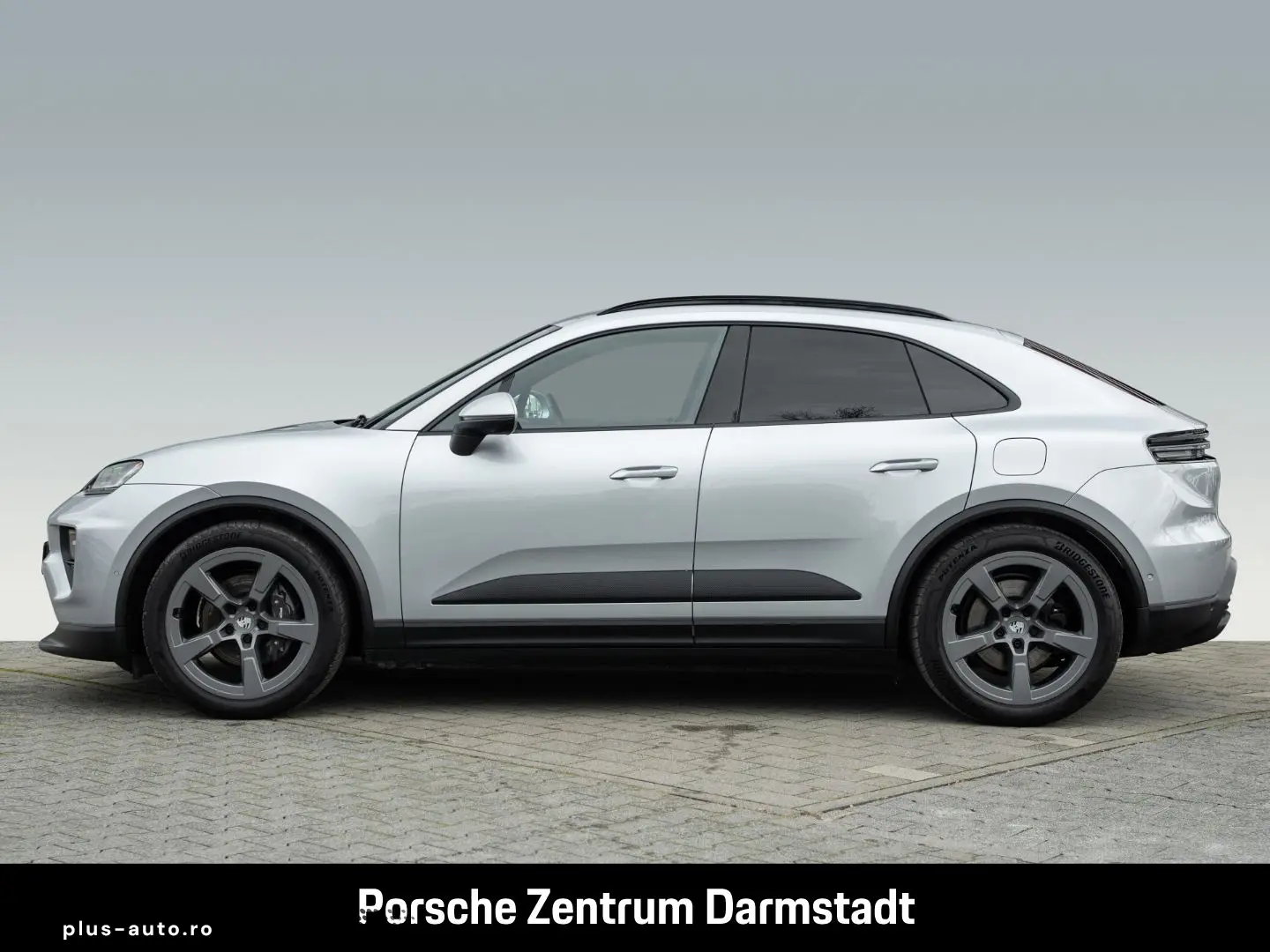 PORSCHE Macan 4 InnoDrive Surround-View BOSE 21-Zoll