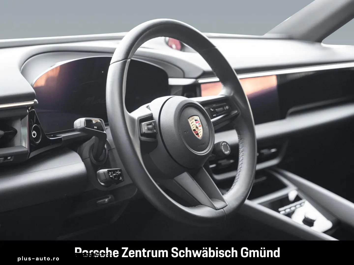 PORSCHE Macan 4 LEDmatrix SurroundView BOSE Luftfederung