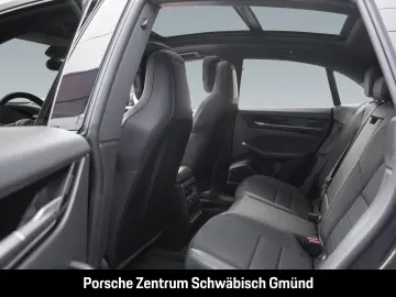 PORSCHE Macan 4 LEDmatrix SurroundView BOSE Luftfederung