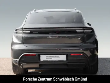 PORSCHE Macan 4 LEDmatrix SurroundView BOSE Luftfederung