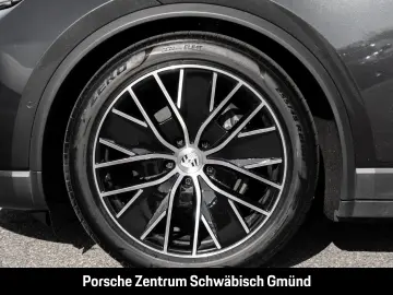 PORSCHE Macan 4 LEDmatrix SurroundView BOSE Luftfederung