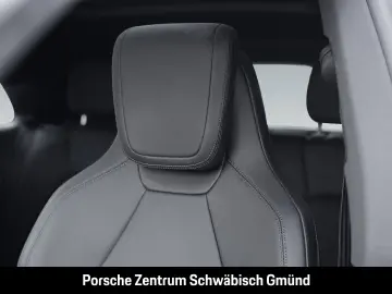 PORSCHE Macan 4 LEDmatrix SurroundView BOSE Luftfederung