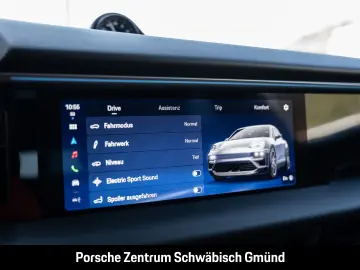 PORSCHE Macan 4 LEDmatrix SurroundView BOSE Luftfederung