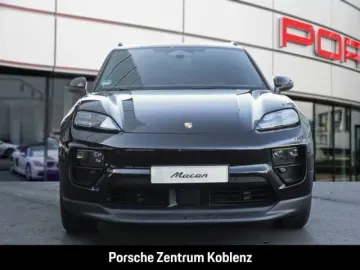PORSCHE Macan 4