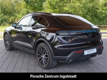 PORSCHE Macan Electric  Panorama  Luftfederung  Surround