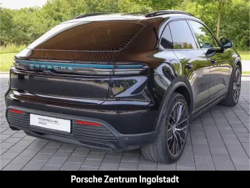 PORSCHE Macan Electric  Panorama  Luftfederung  Surround