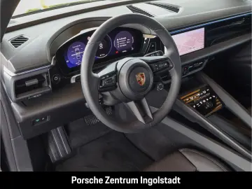 PORSCHE Macan Electric  Panorama  Luftfederung  Surround
