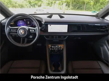 PORSCHE Macan Electric  Panorama  Luftfederung  Surround