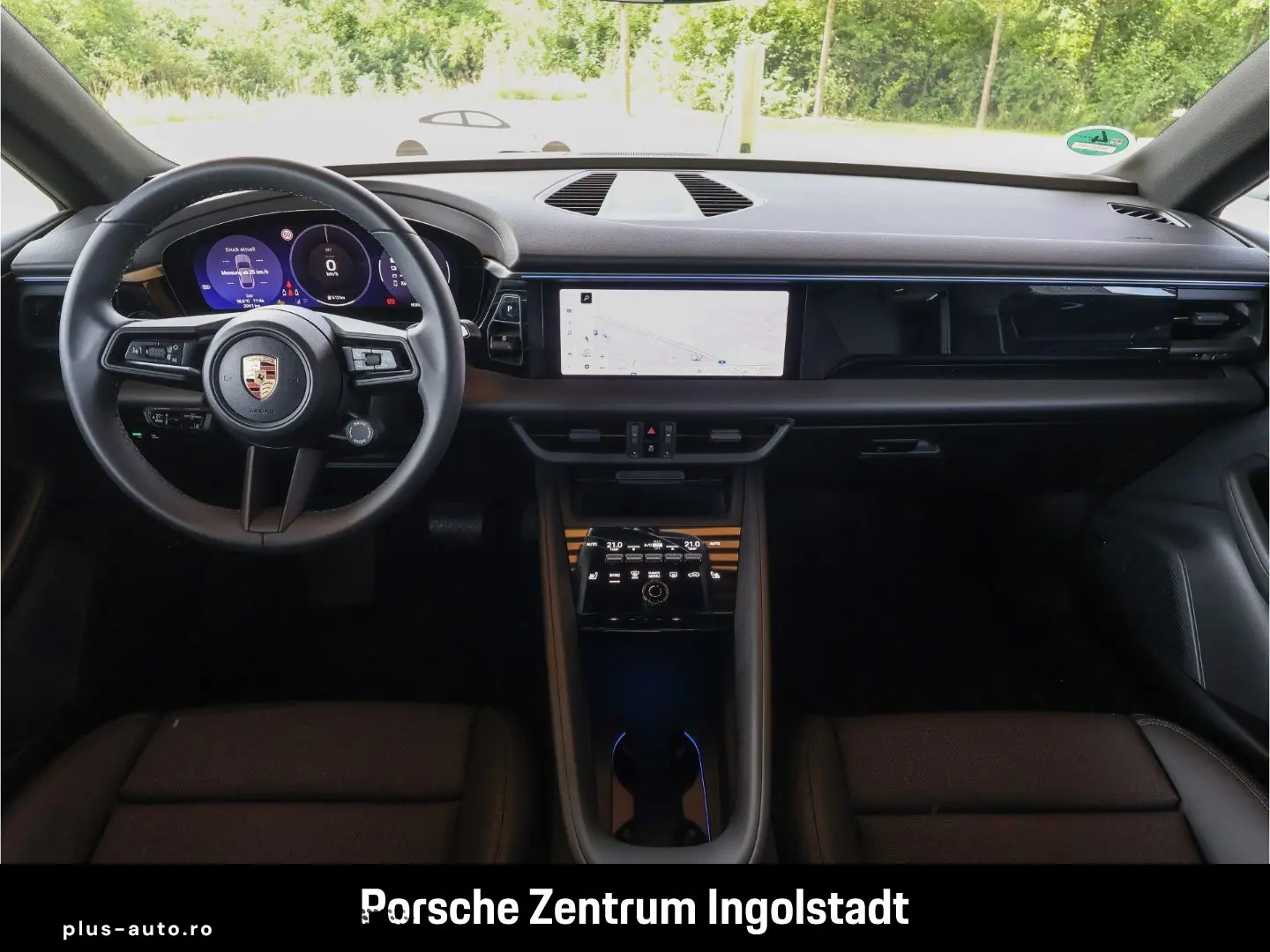 PORSCHE Macan Electric  Panorama  Luftfederung  Surround
