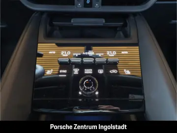 PORSCHE Macan Electric  Panorama  Luftfederung  Surround