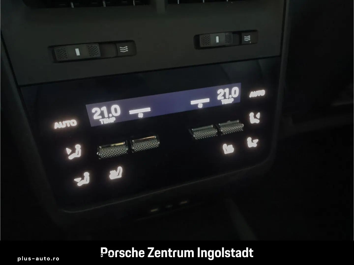PORSCHE Macan Electric  Panorama  Luftfederung  Surround