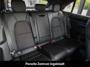 PORSCHE Macan Electric  Panorama  Luftfederung  Surround