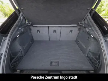 PORSCHE Macan Electric  Panorama  Luftfederung  Surround