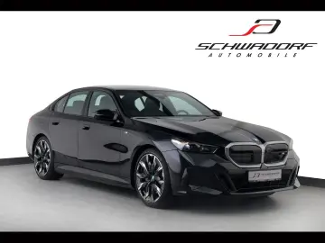 BMW i5 M60 xDrive M Sport DrivePro HUD H&K 360  21
