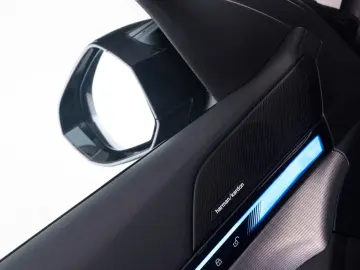 BMW i5 M60 xDrive M Sport DrivePro HUD H&K 360  21