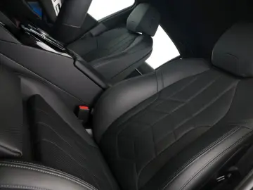 BMW i5 M60 xDrive M Sport DrivePro HUD H&K 360  21