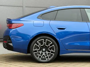 BMW i4 M50 xDrive M Sport Pro H K 360  Glasdach HUD