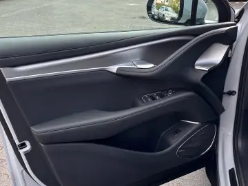 BYD Sealion 7 Design AWD Dynadio Panorama Carplay