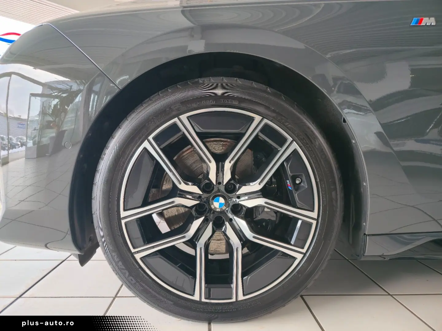 BMW 740d xDrive M Sport Fond Entertaiment B&W Sound