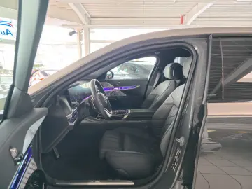 BMW 740d xDrive M Sport Fond Entertaiment B&W Sound