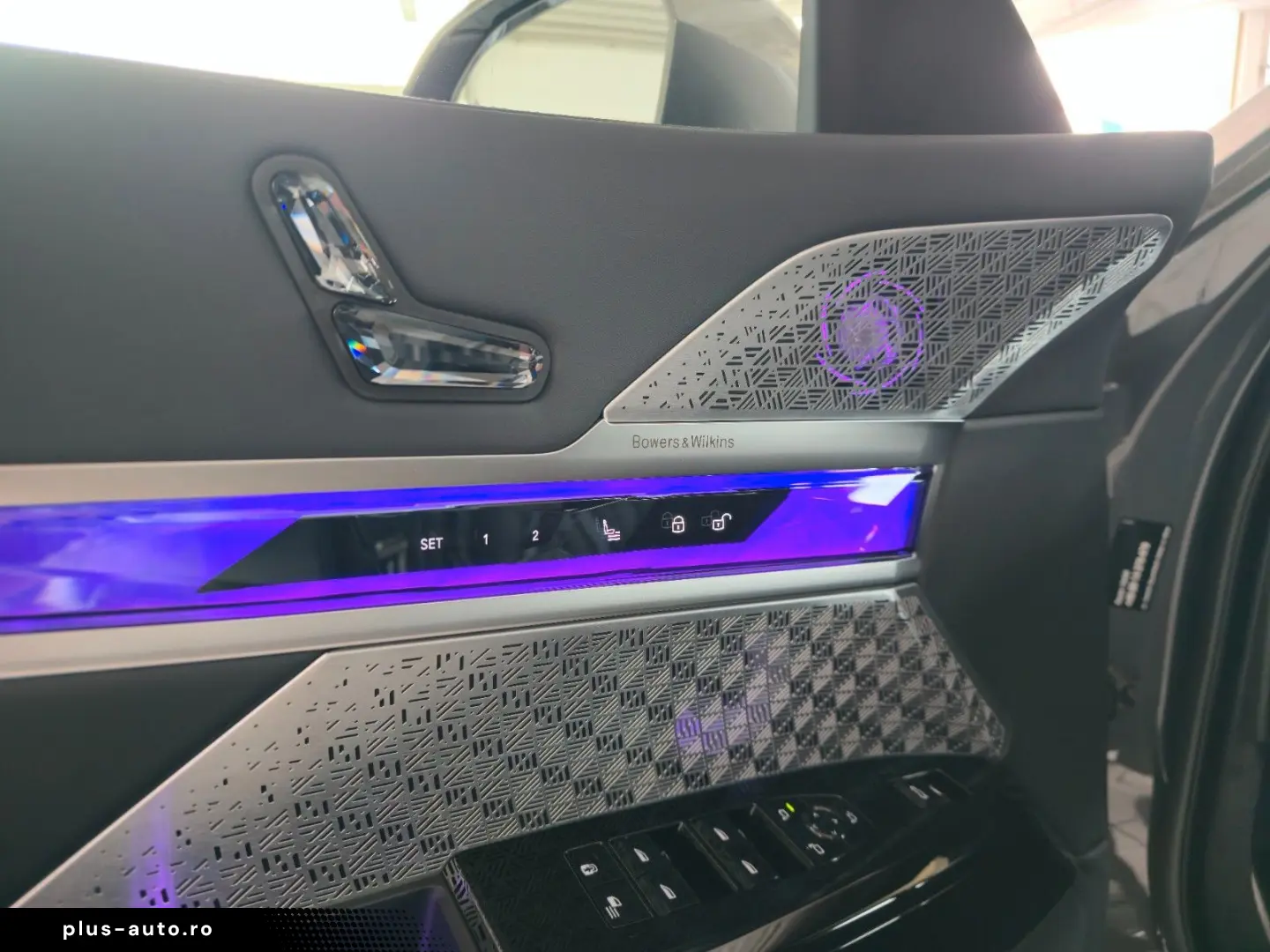 BMW 740d xDrive M Sport Fond Entertaiment B&W Sound