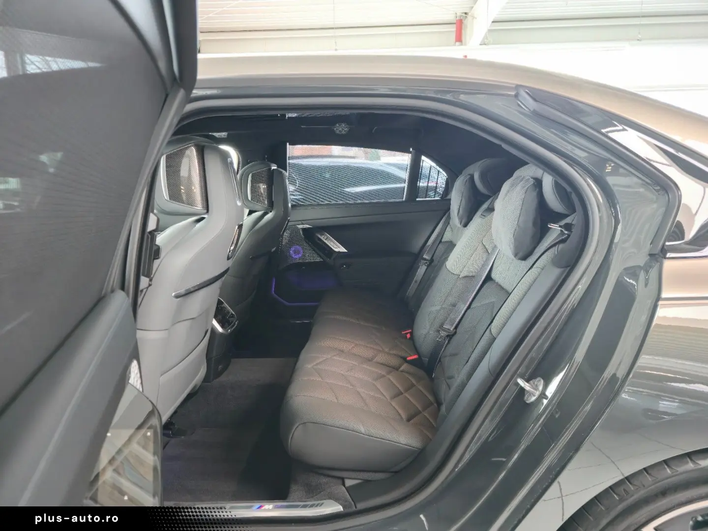 BMW 740d xDrive M Sport Fond Entertaiment B&W Sound