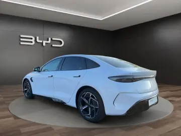 BYD Seal Design 230kW Reichweite 570km Panoramadach