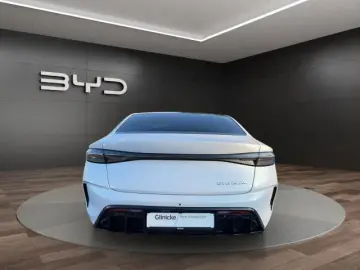 BYD Seal Design 230kW Reichweite 570km Panoramadach