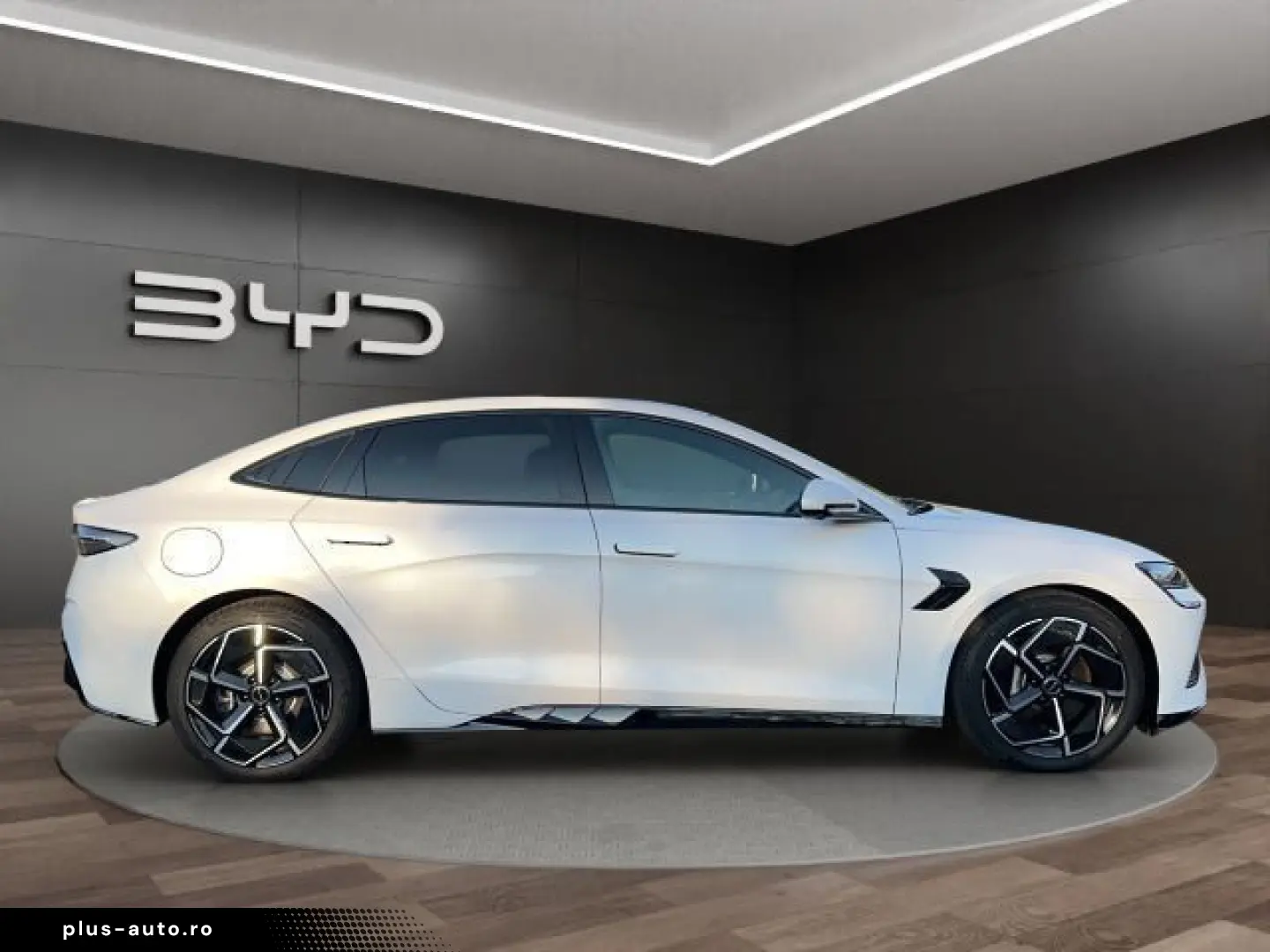 BYD Seal Design 230kW Reichweite 570km Panoramadach