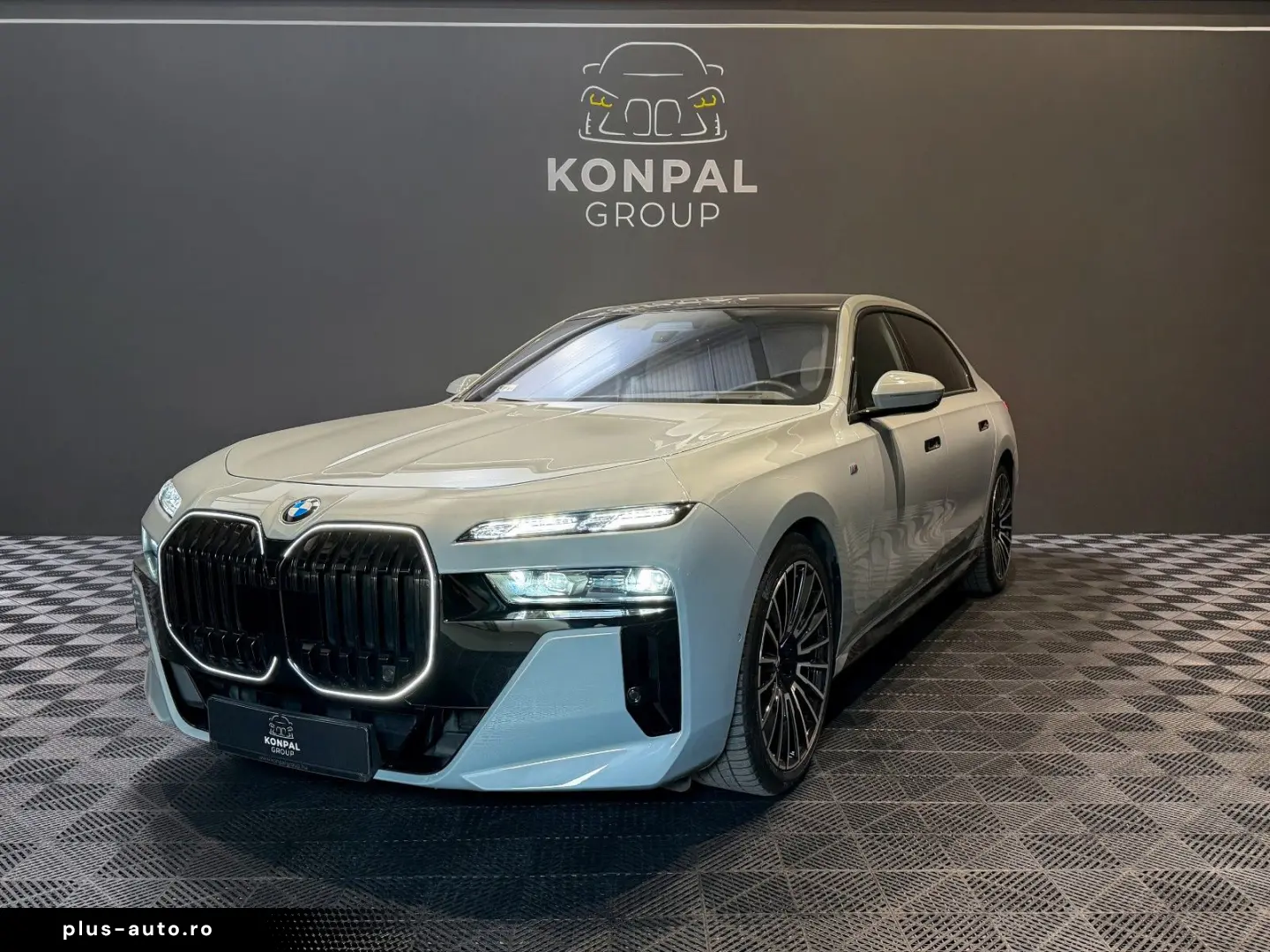 BMW 740 d xDrive B&W Sky Lounge M Sport Pro Luft 21