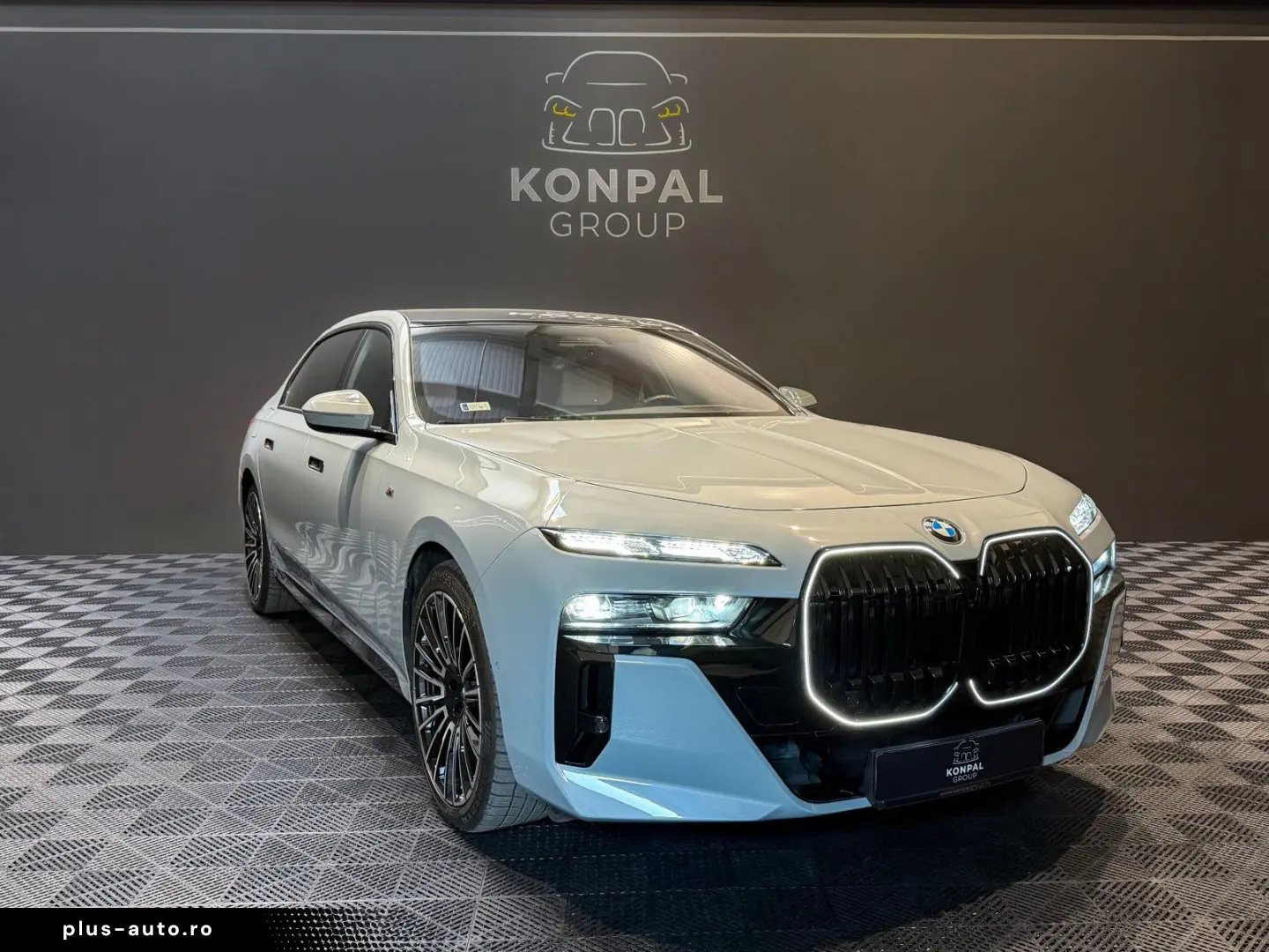 BMW 740 d xDrive B&W Sky Lounge M Sport Pro Luft 21