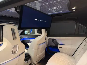 BMW 740 d xDrive B&W Sky Lounge M Sport Pro Luft 21