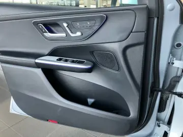 Mercedes-Benz GLC 300 d 4M AMG-Line AHK DISTRON