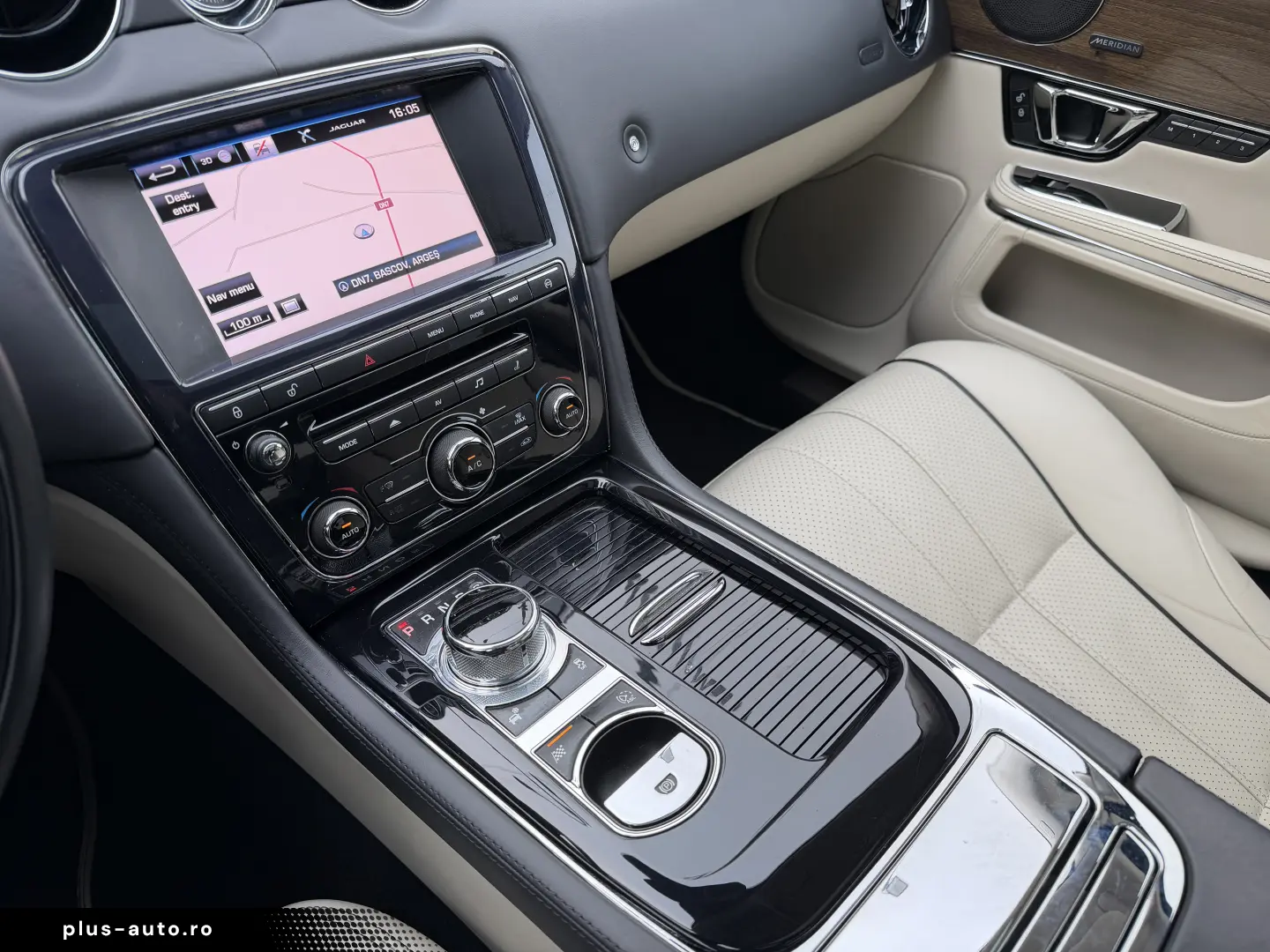 JAGUAR XJ 4WD 57000 KM