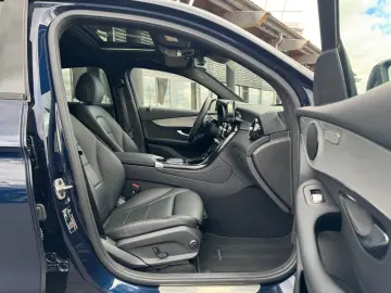 MERCEDES-BENZ GLC 200 d 4M Coupe Night R-Kamera S-Dach