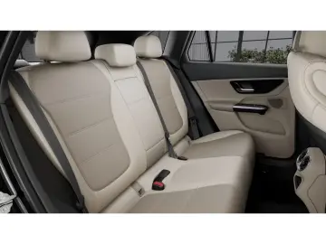 Mercedes-Benz GLC 200 4M Avantgarde Navi Pano AHK