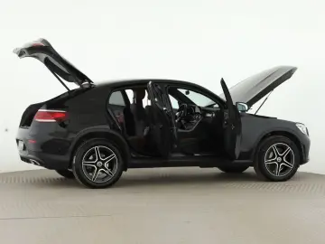 MERCEDES-BENZ GLC 300 de 4M Coupé AMG Distronic HUD &hellip;