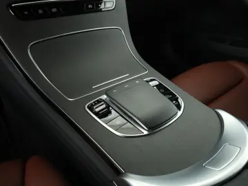 MERCEDES-BENZ GLC 300 de 4M Coupé AMG Distronic HUD &hellip;