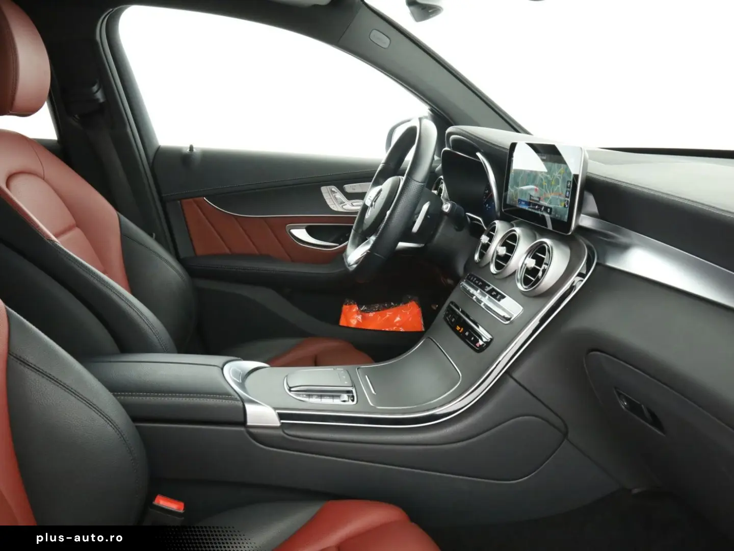 MERCEDES-BENZ GLC 300 de 4M Coupé AMG Distronic HUD &hellip;