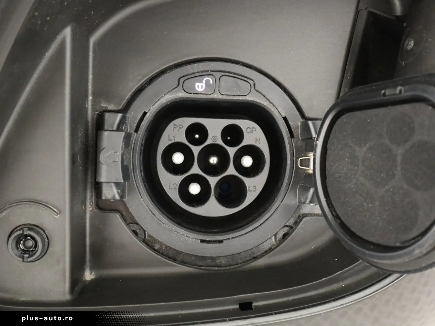 MERCEDES-BENZ GLC 300 de 4M Coupé AMG Distronic HUD &hellip;