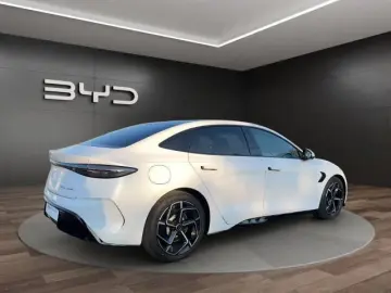 BYD Seal Design 230kW Reichweite 570km Panoramadach